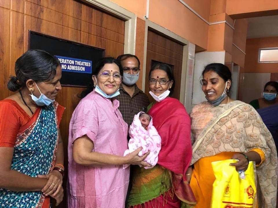 Dr. Raya Asalatha with new born baby & mother